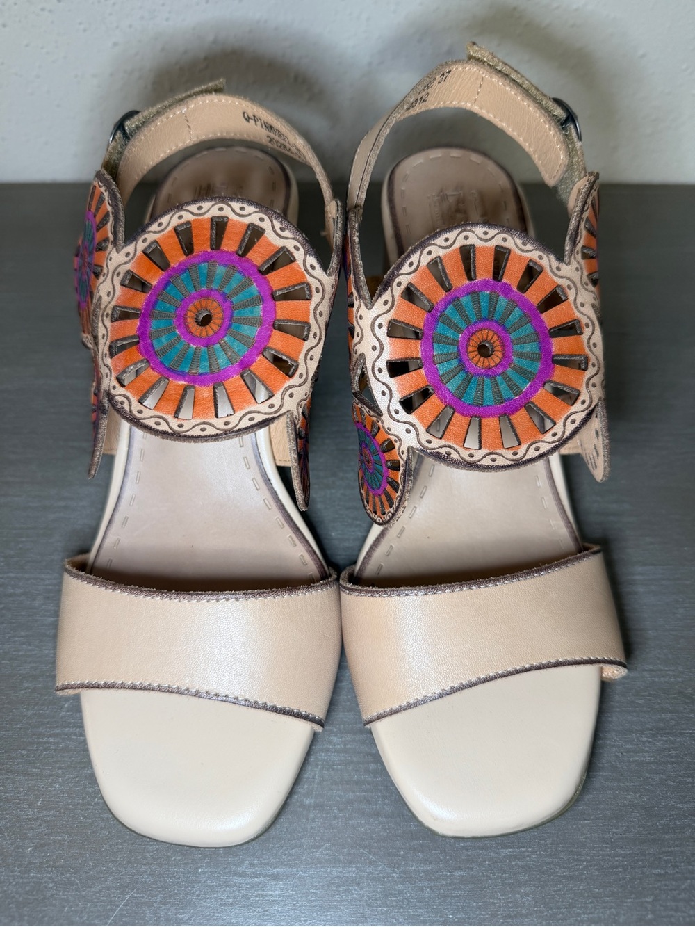 L’Artiste by Spring Step Pinwheel Sandals Women’s Size 37 US 6.5 7 Slip On Style